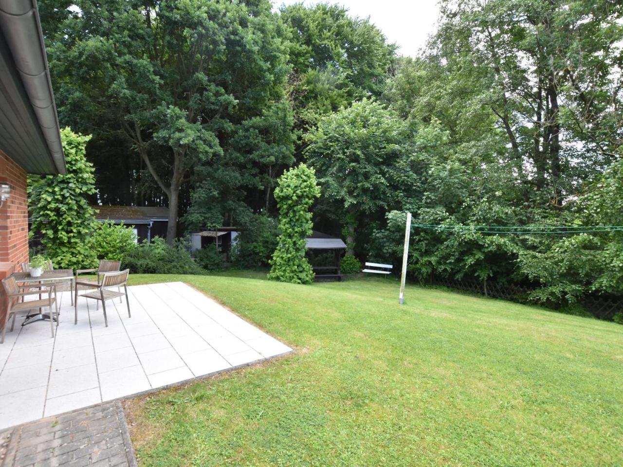 Farm Holiday Home In Damshagen With Garden 클뤼츠 외부 사진