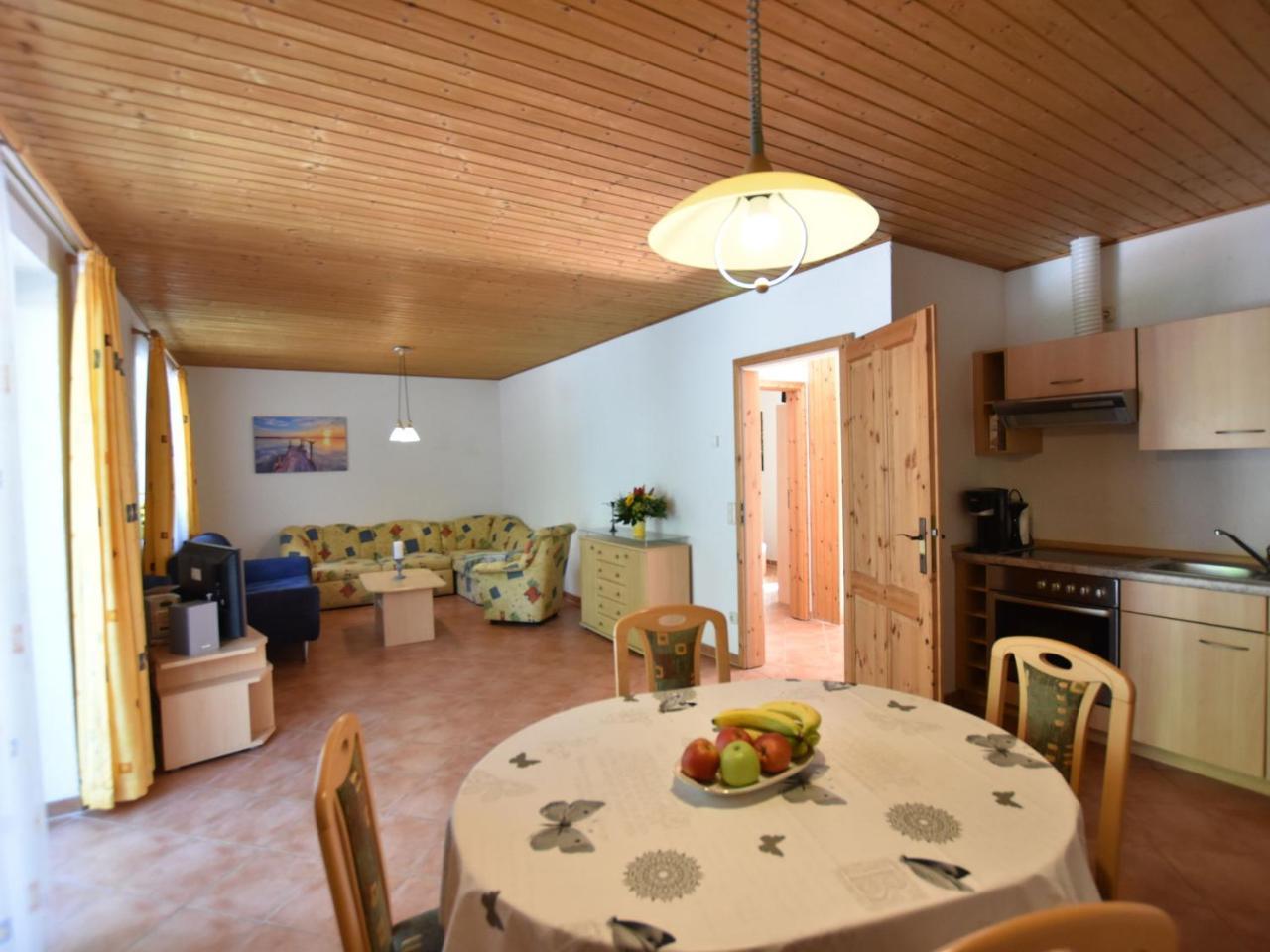 Farm Holiday Home In Damshagen With Garden 클뤼츠 외부 사진
